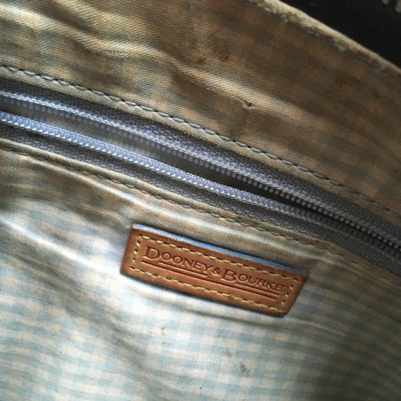 ADORABLE - Dooney and Bourke Small Bag ! Rainbow - Picture 8 of 9